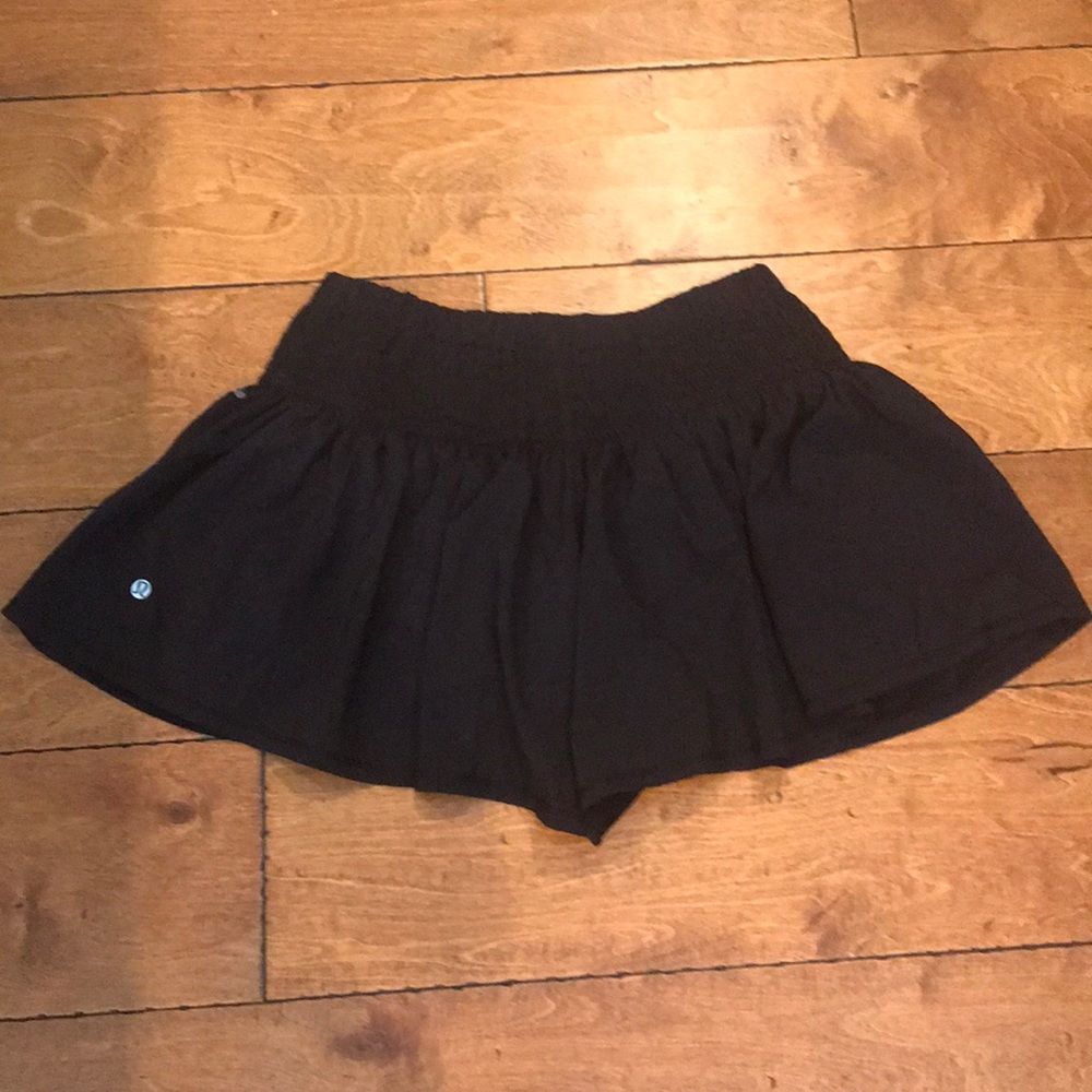 Lululemon flowy shorts